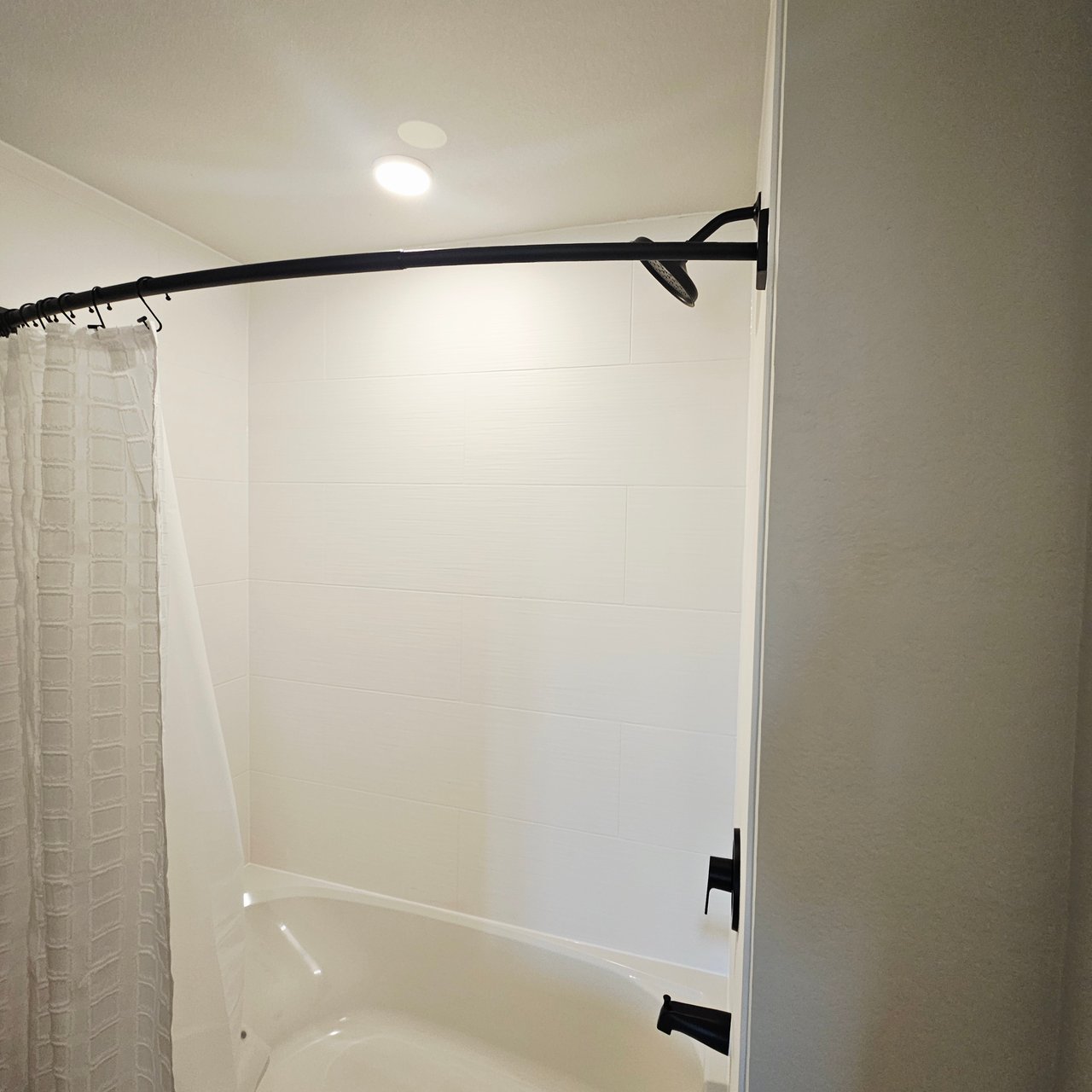 Brand New 1 Bed 1 Bath Apartment Longmont 