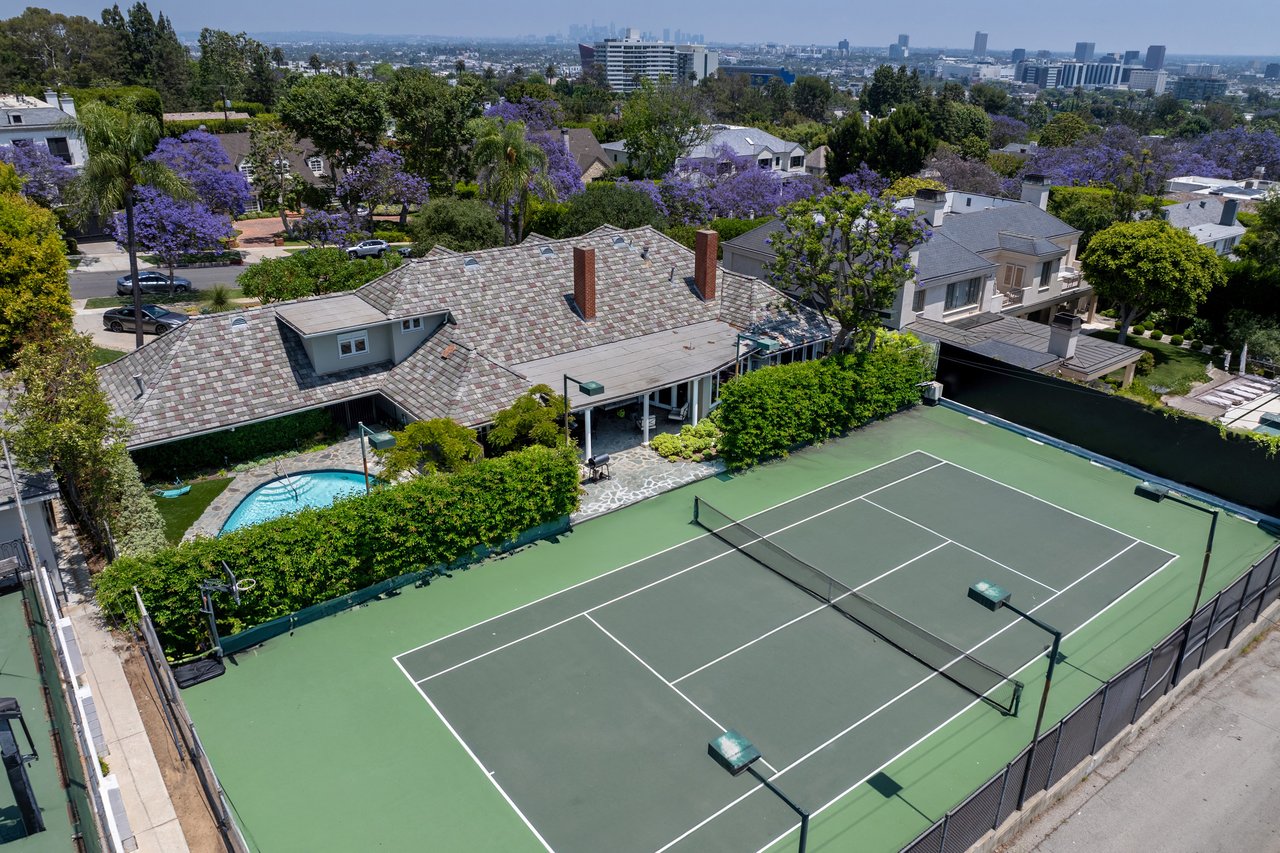 717 N Alta Dr, Beverly Hills