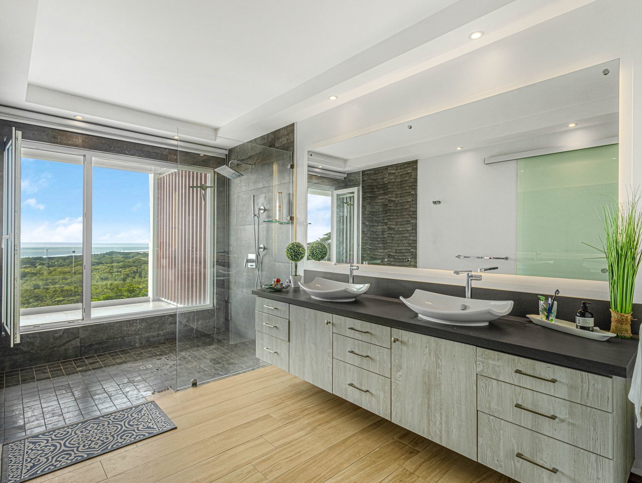 Nativa Contemporary Infinity Views | Luxury Rainforest Estate with Pacific Ocean Views