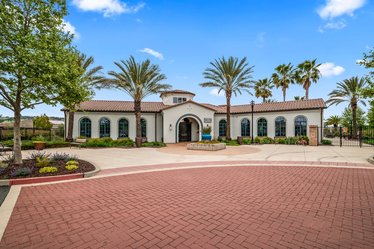 5624 Los Reyes Lane