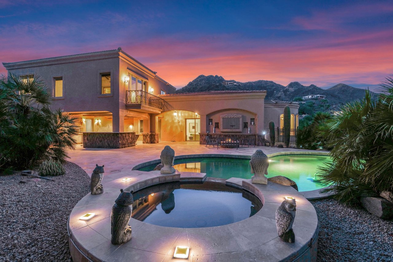 4141 E LAKESIDE Lane