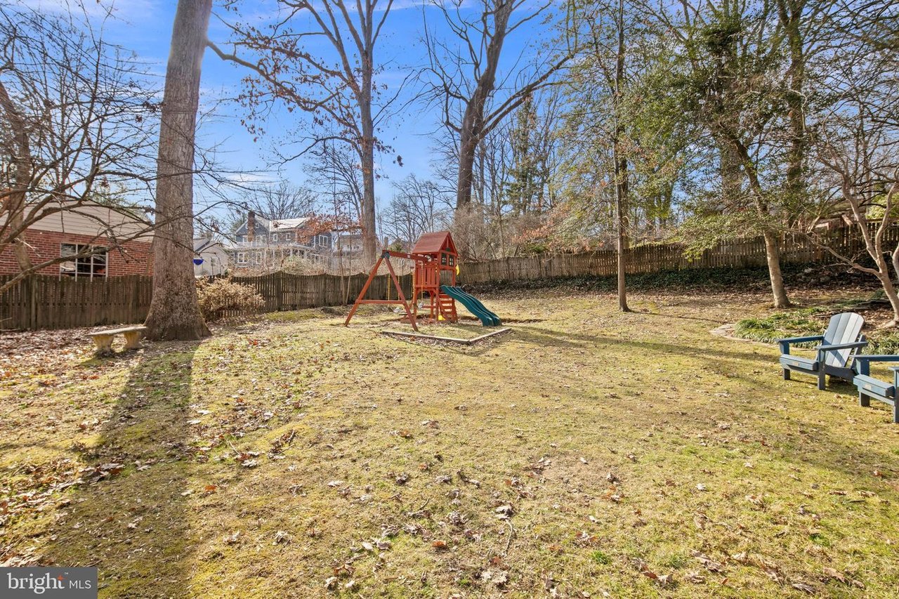 1212 Dale Dr