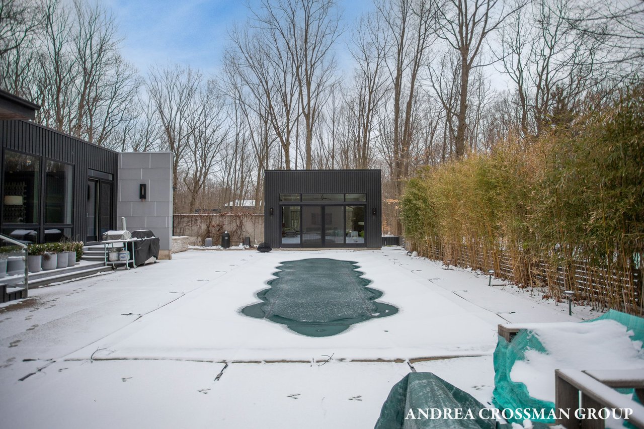 6919 Bendemeer Drive