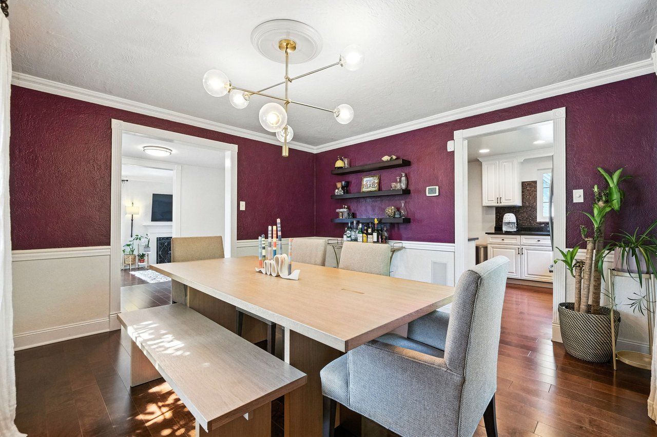 590 Kenilworth Dr