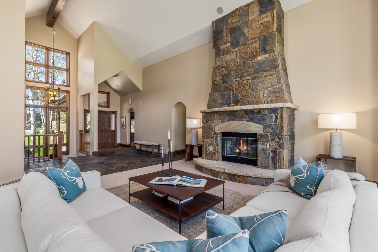 167 Saddle Ridge Loop