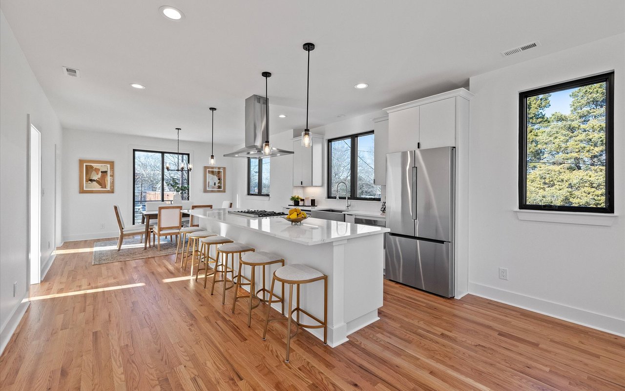 813 N Roxboro Street