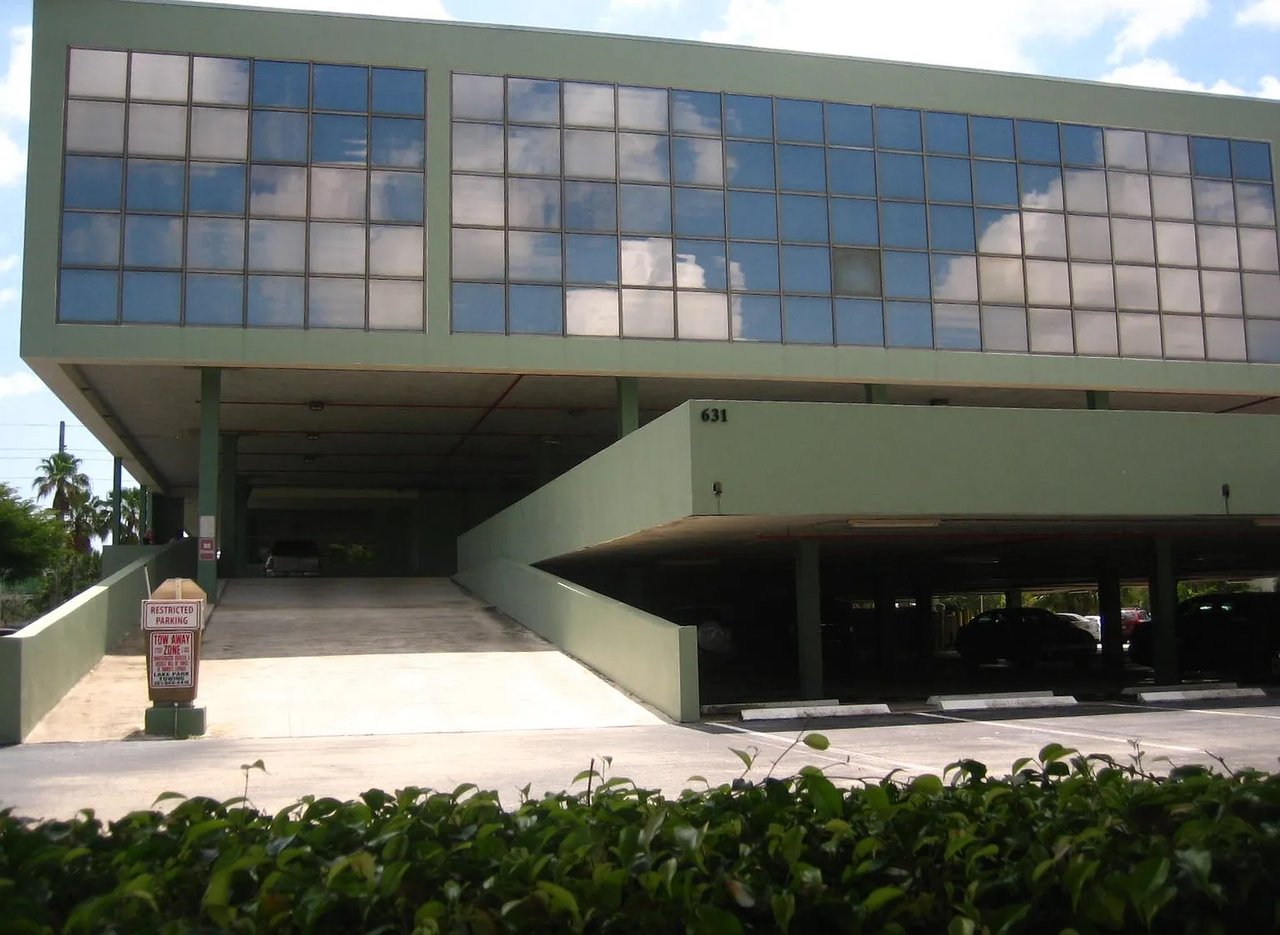 631 US Highway 1 Suite 202