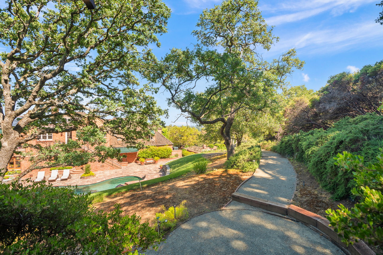 12359 Farr Ranch RD