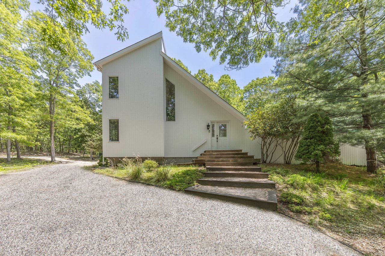 147 Sycamore Drive, East Hampton
