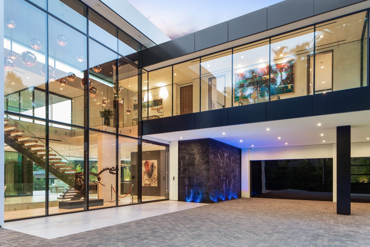 1300 Beverly Estate Dr