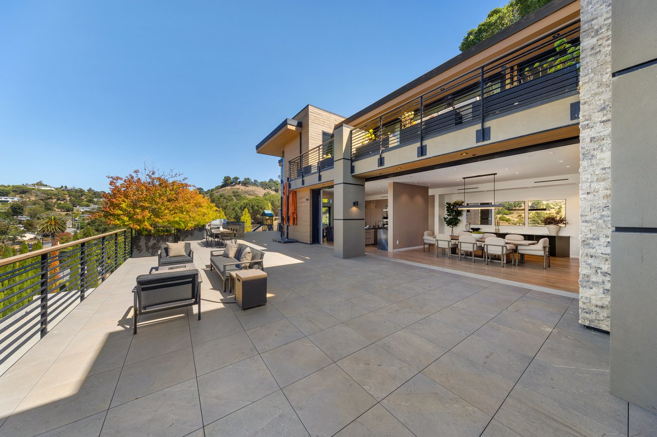 Modern Luxury - Completed in 2020
