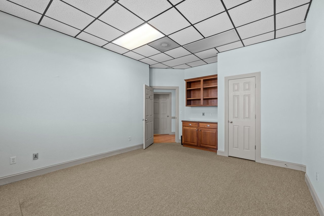 Suite E