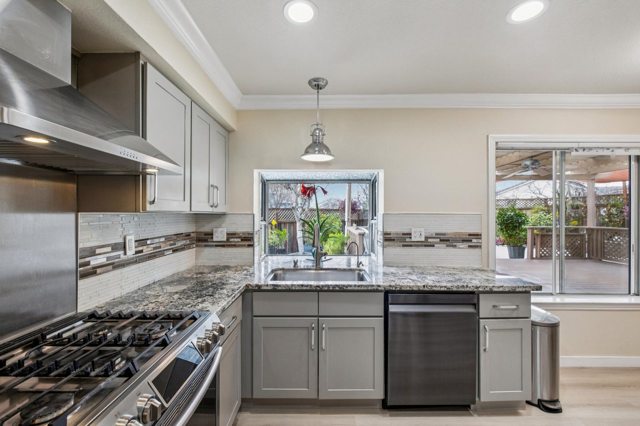 1468 Leaftree Circle