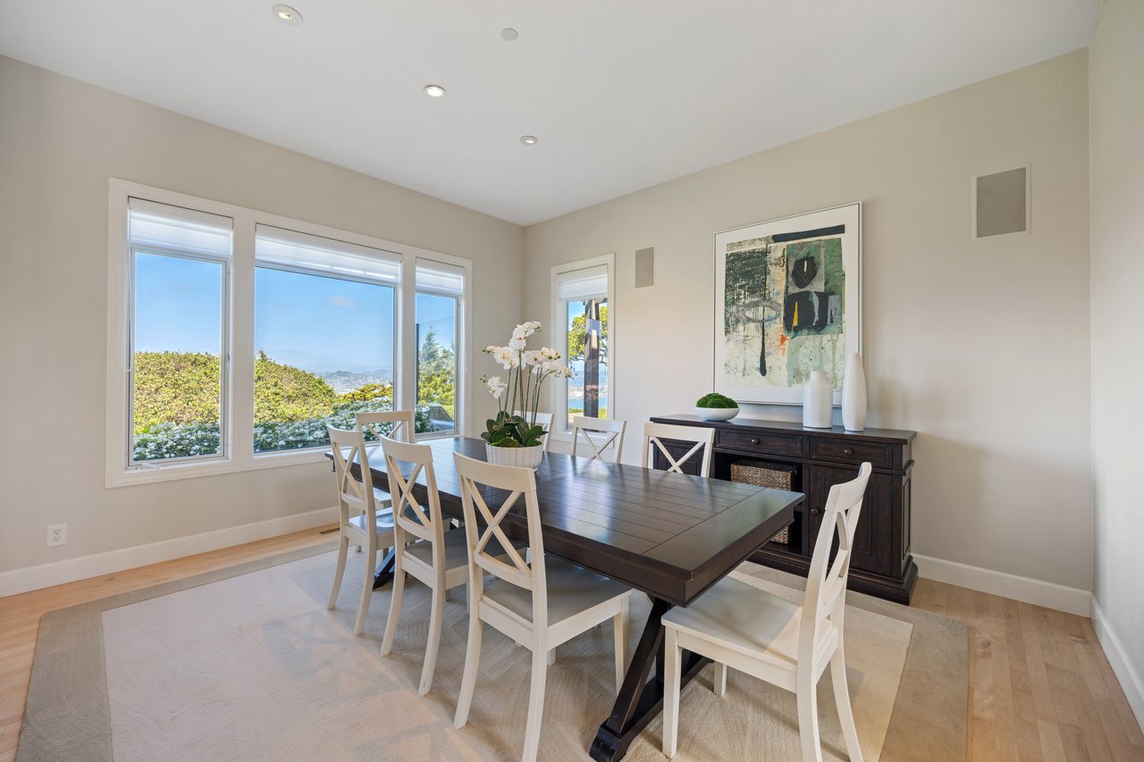 Sweeping Views Across the Bay