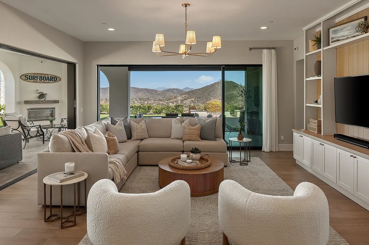 3947 Rancho Summit Dr