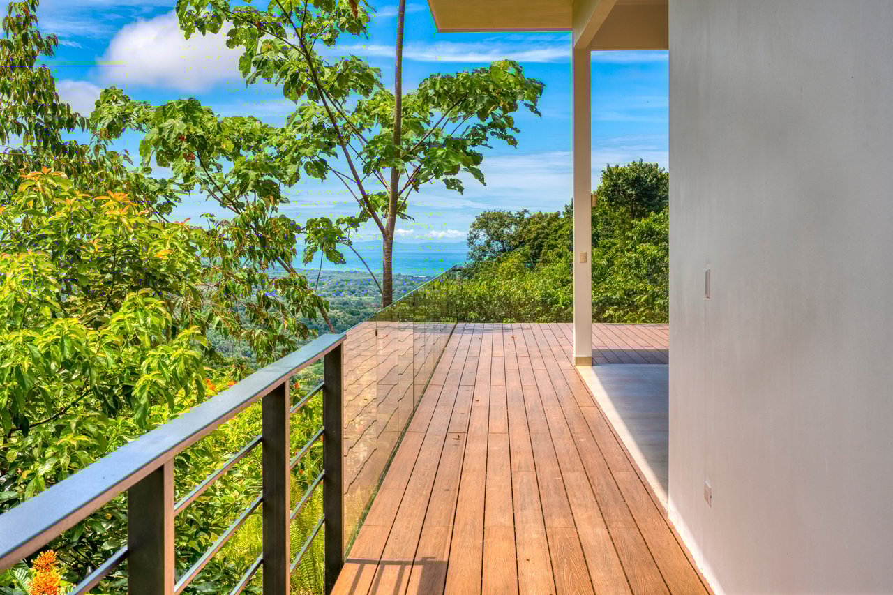 Casa Nueva Vida with Ocean Views & Dual Edge Infinity Pool