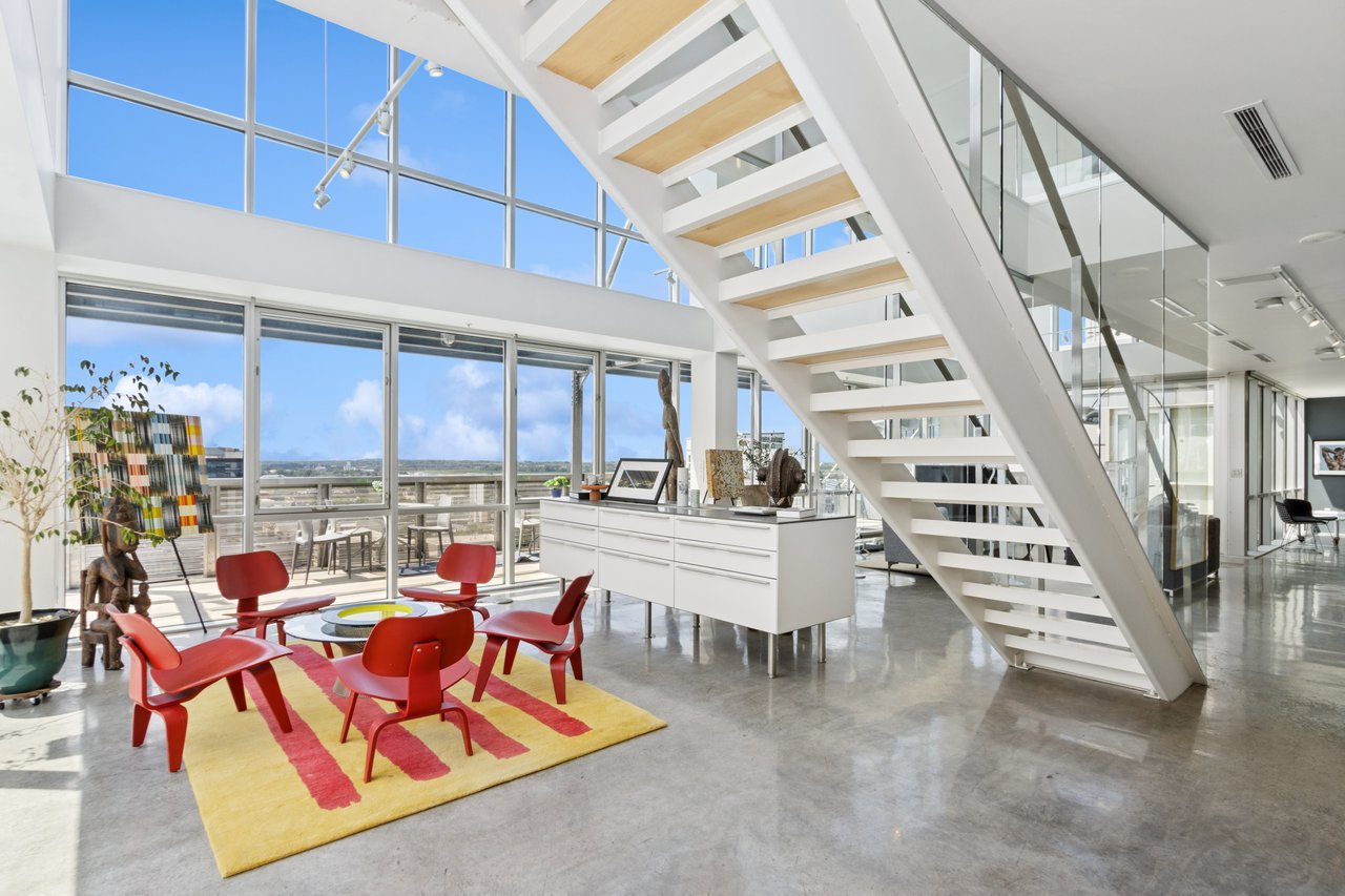 221 E College St Unit: Nos. 1301 +1302