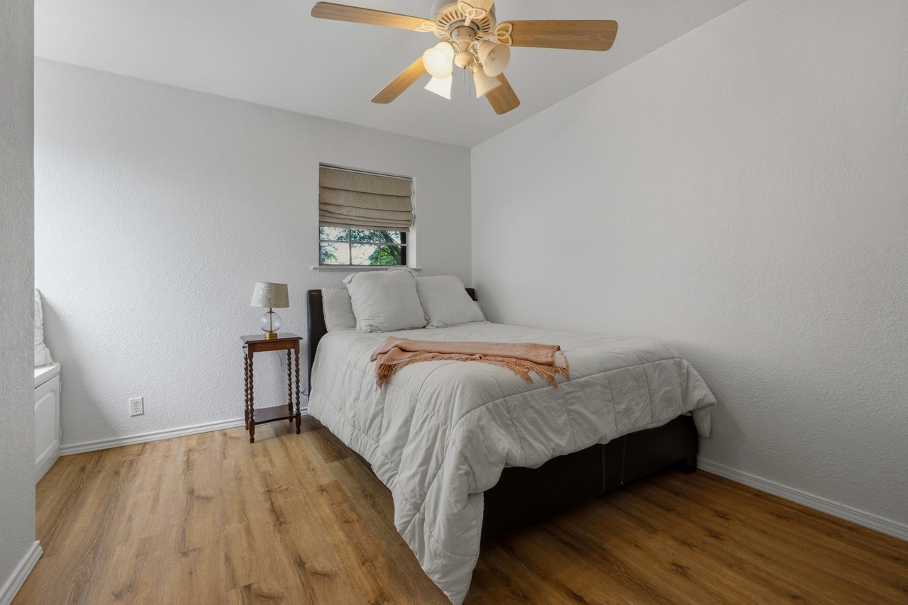 Acreage, Updated, All Near All Saints Episcopal School