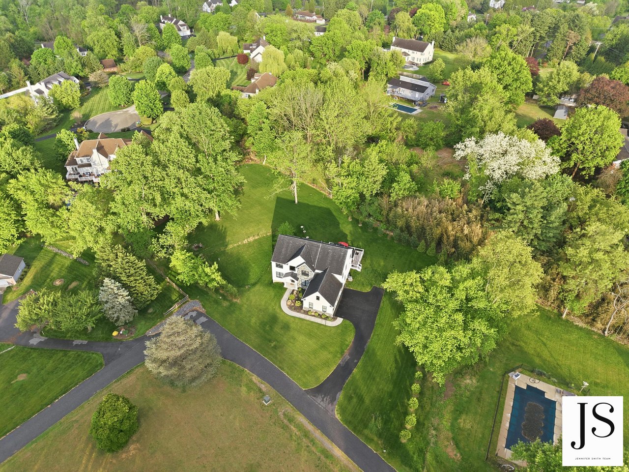 7 Overfield Ln, Glen Mills, PA 19342