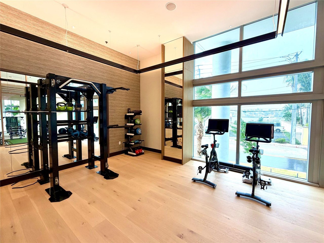 151 N Seabreeze blvd E-2101