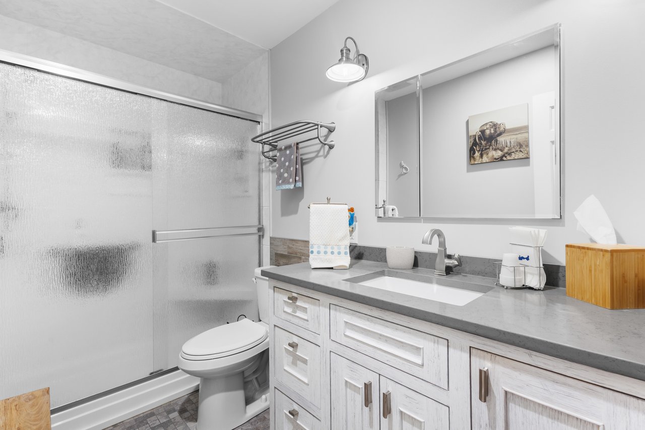 1305 W. Main St. Unit 202 Lake Geneva, WI 53147