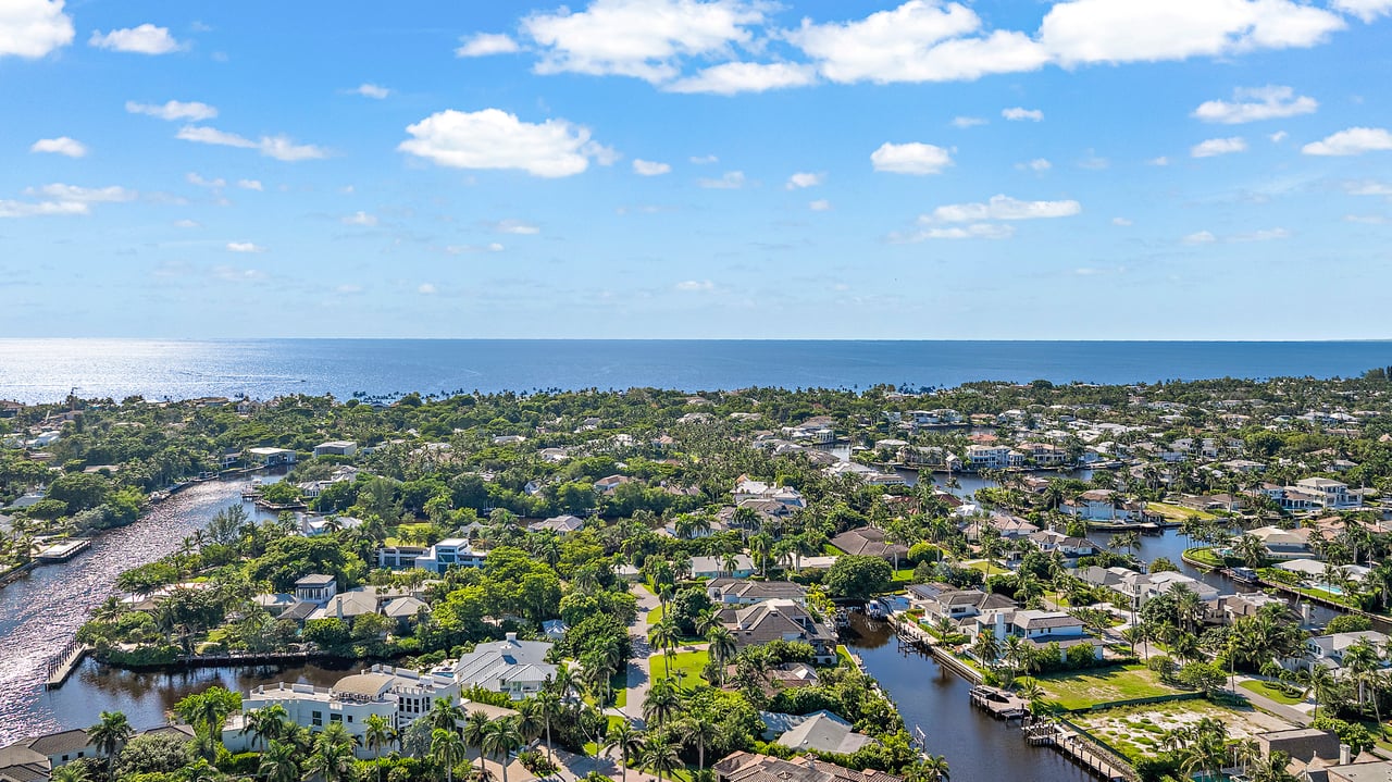 Designer Furnished Waterfront Retreat