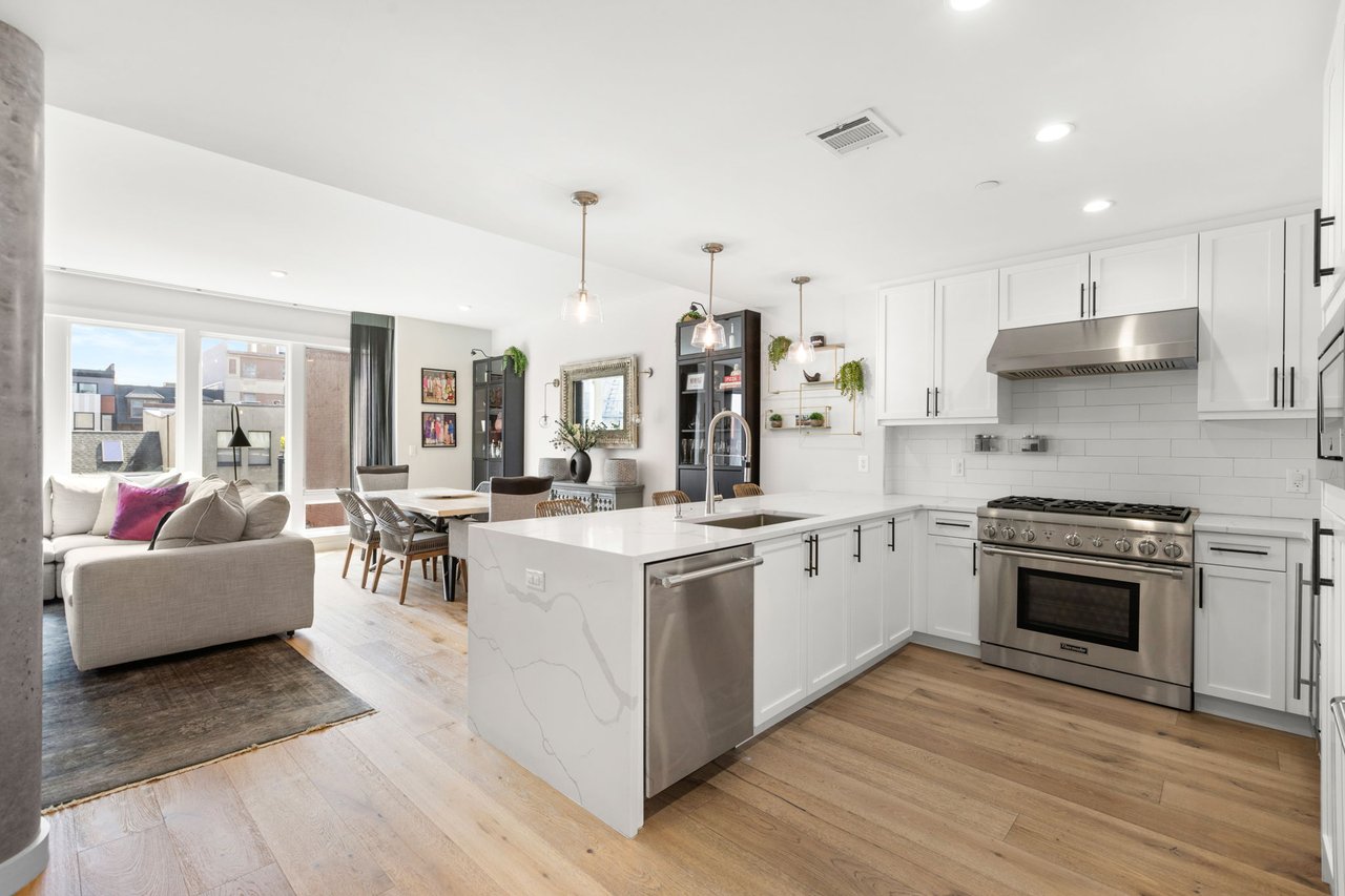 115 Grand St 405