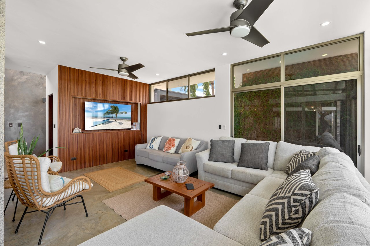 Casa Hijau | Modern Ocean-View Surf Home in Marbella