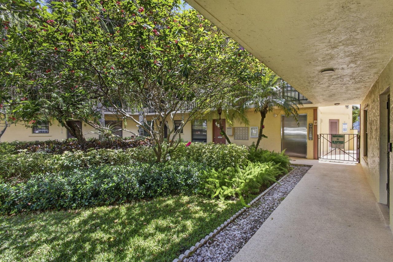 327 Southwind Drive, 203