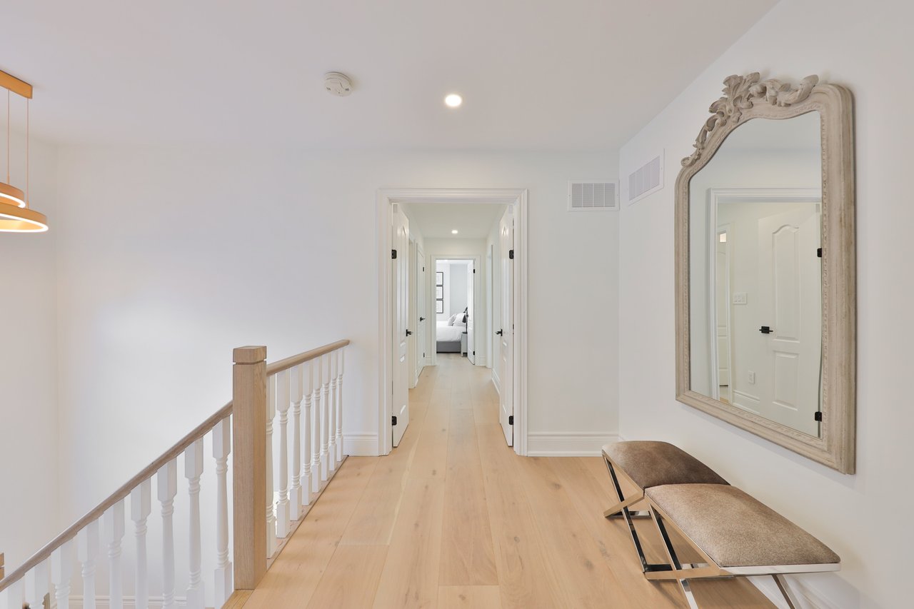 30-2400 Neyagawa Boulevard, Oakville