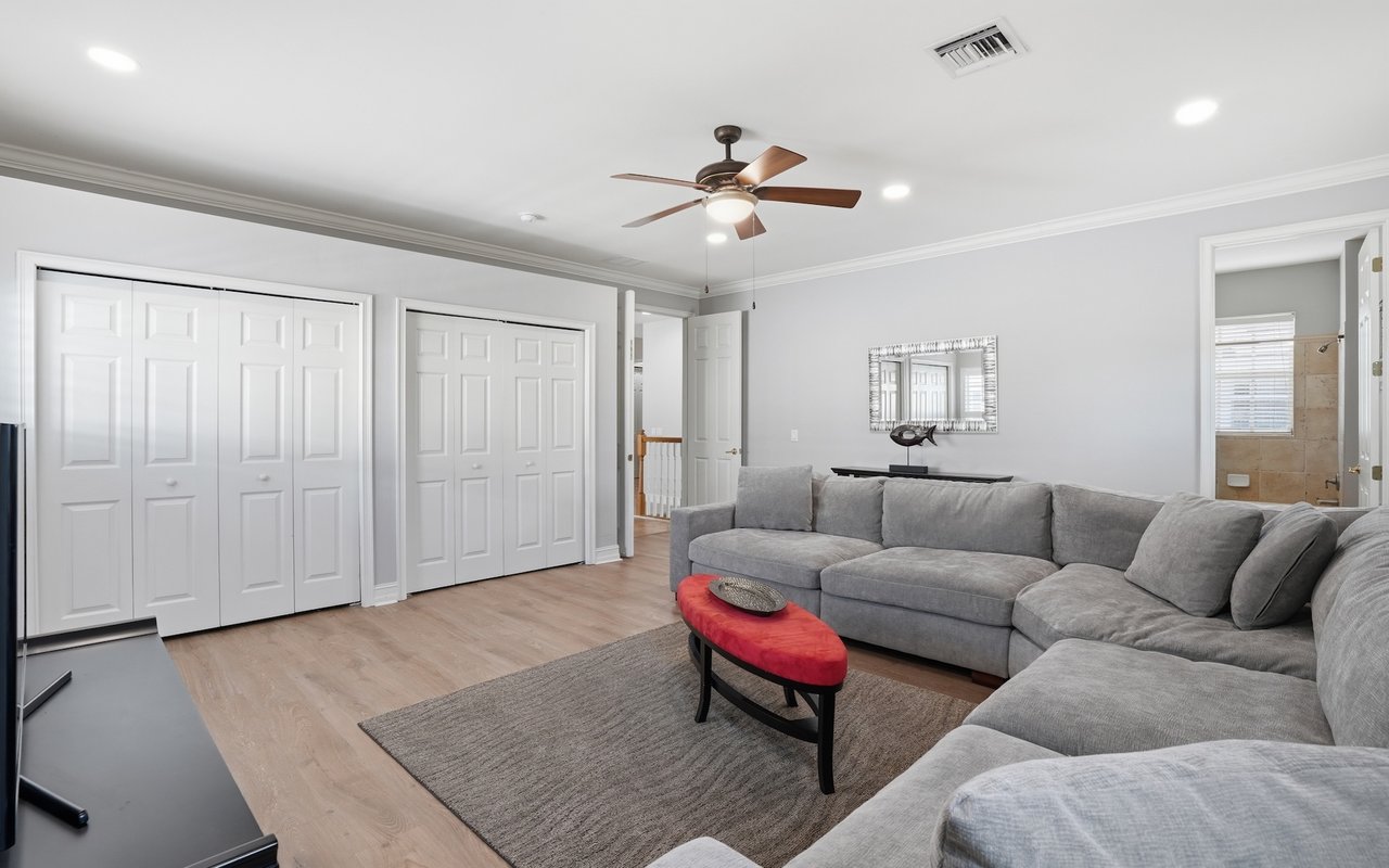 9250 Triana Ter #203