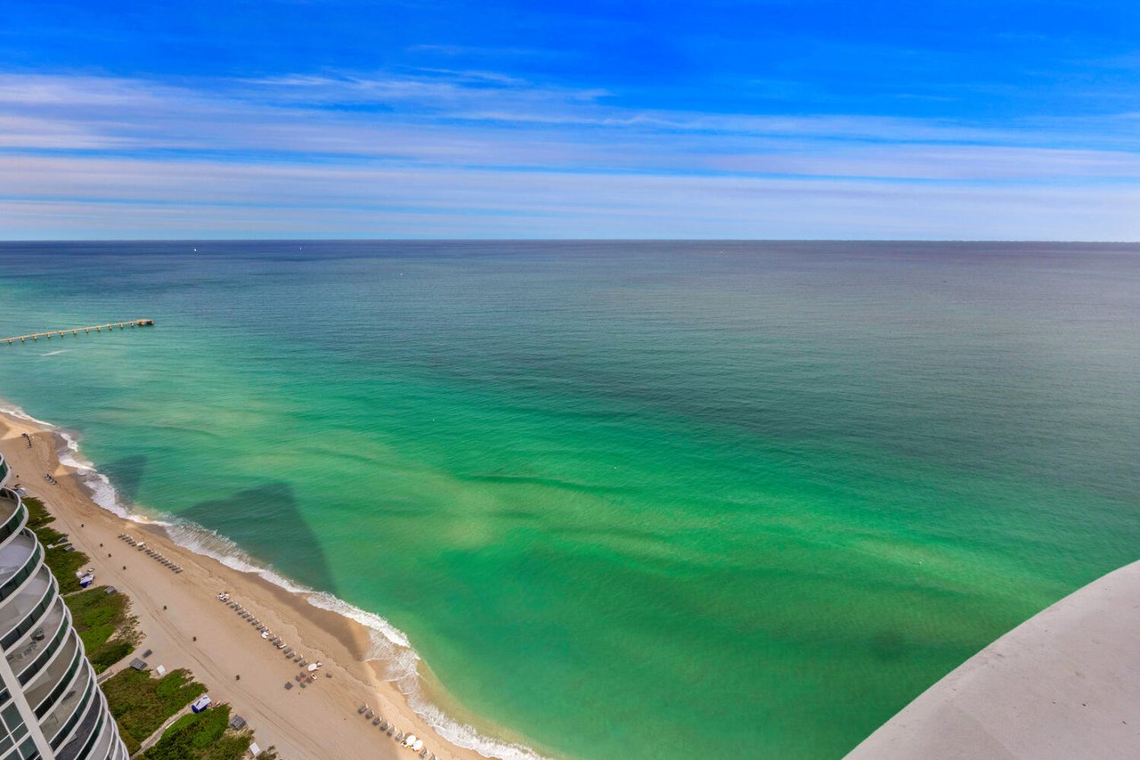 Luxury Home In The Sky | Ritz-Carlton Residences