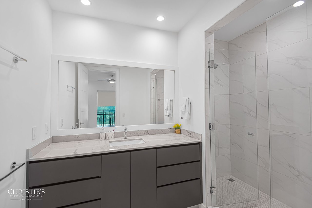 Vista Las Palmas – Executive Oceanfront Penthouse 11B