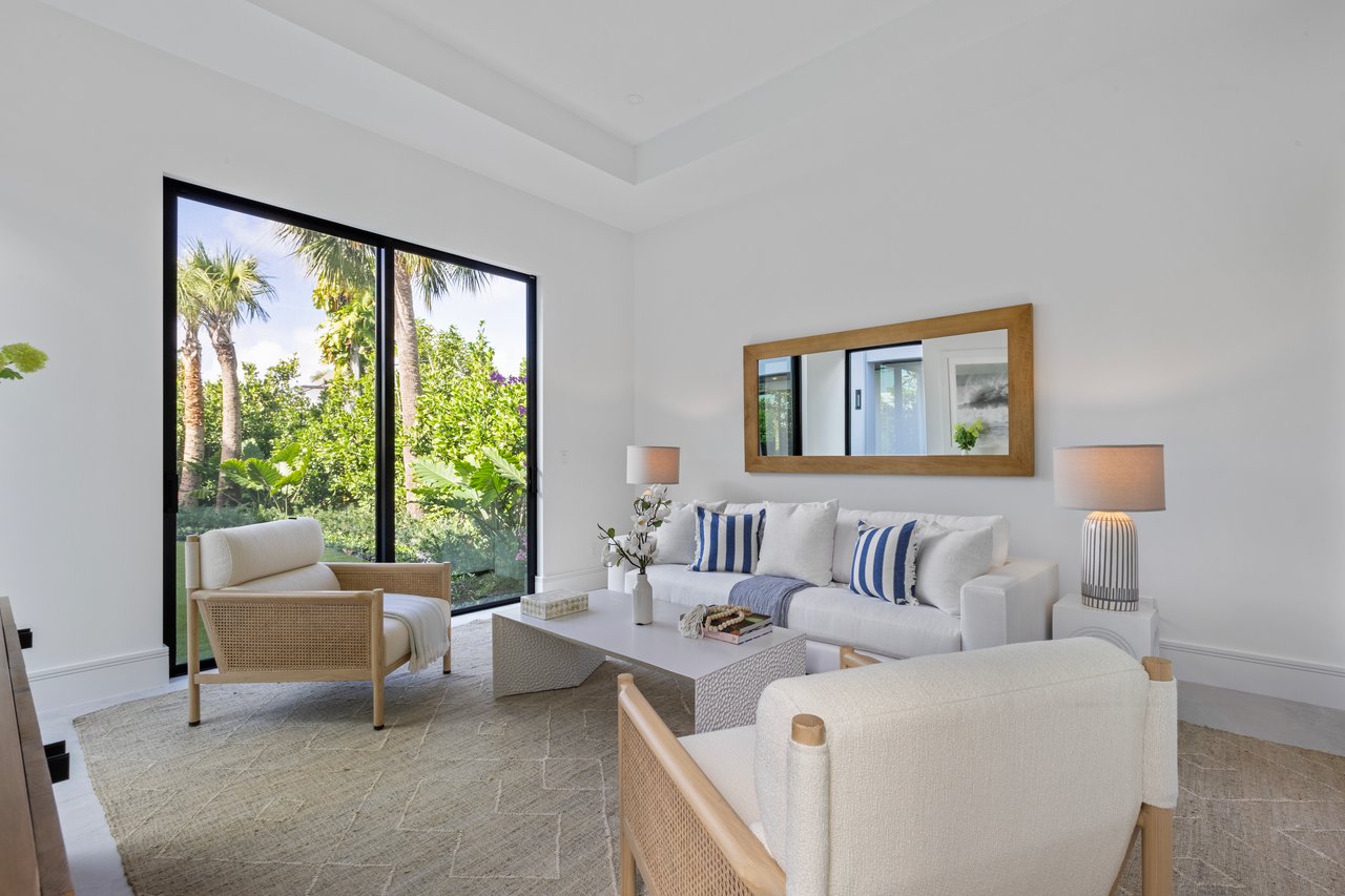 Murray Rd in Soso With Beautiful Water & Island Views