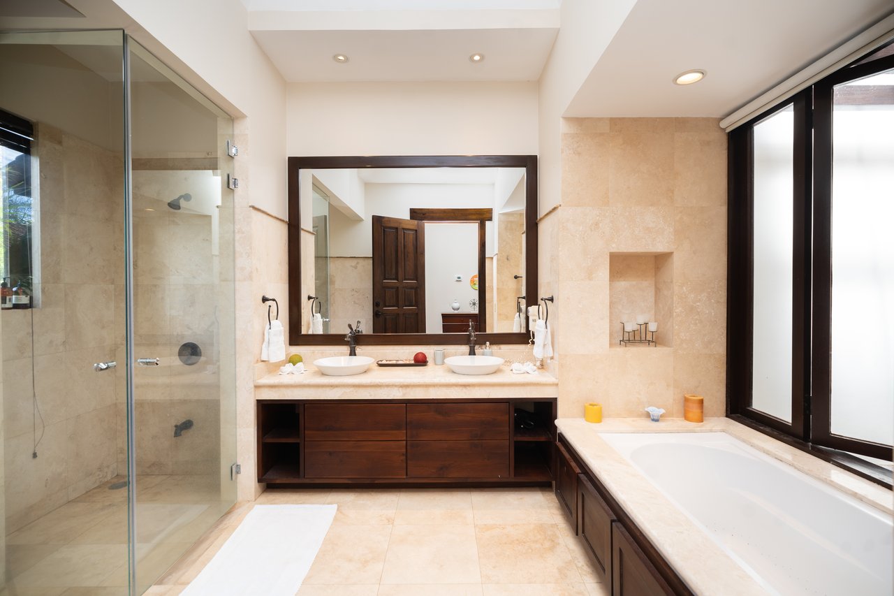 Los Malinches 6 | Luxury Spanish Colonial Townhouse in Hacienda Pinilla