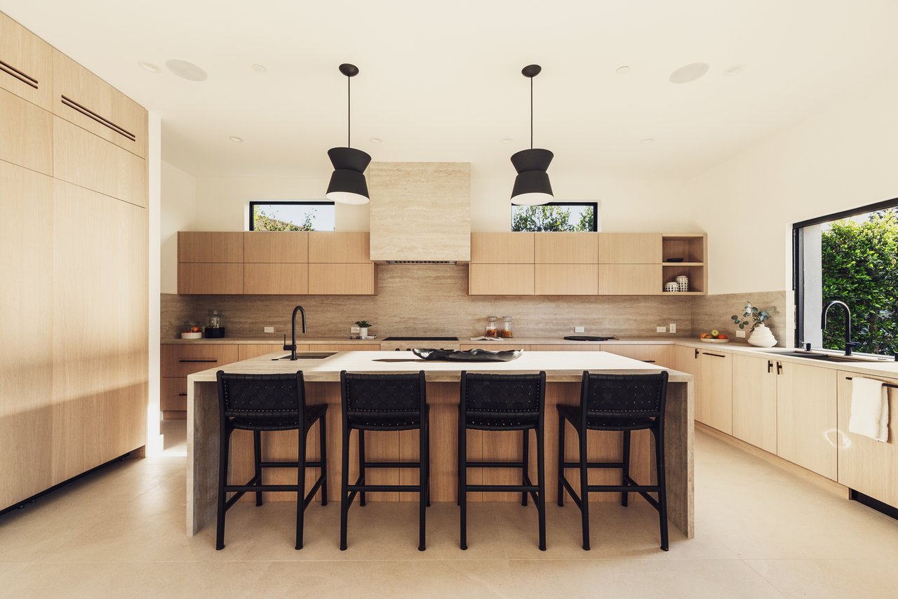 2115 Walnut Ave, Venice