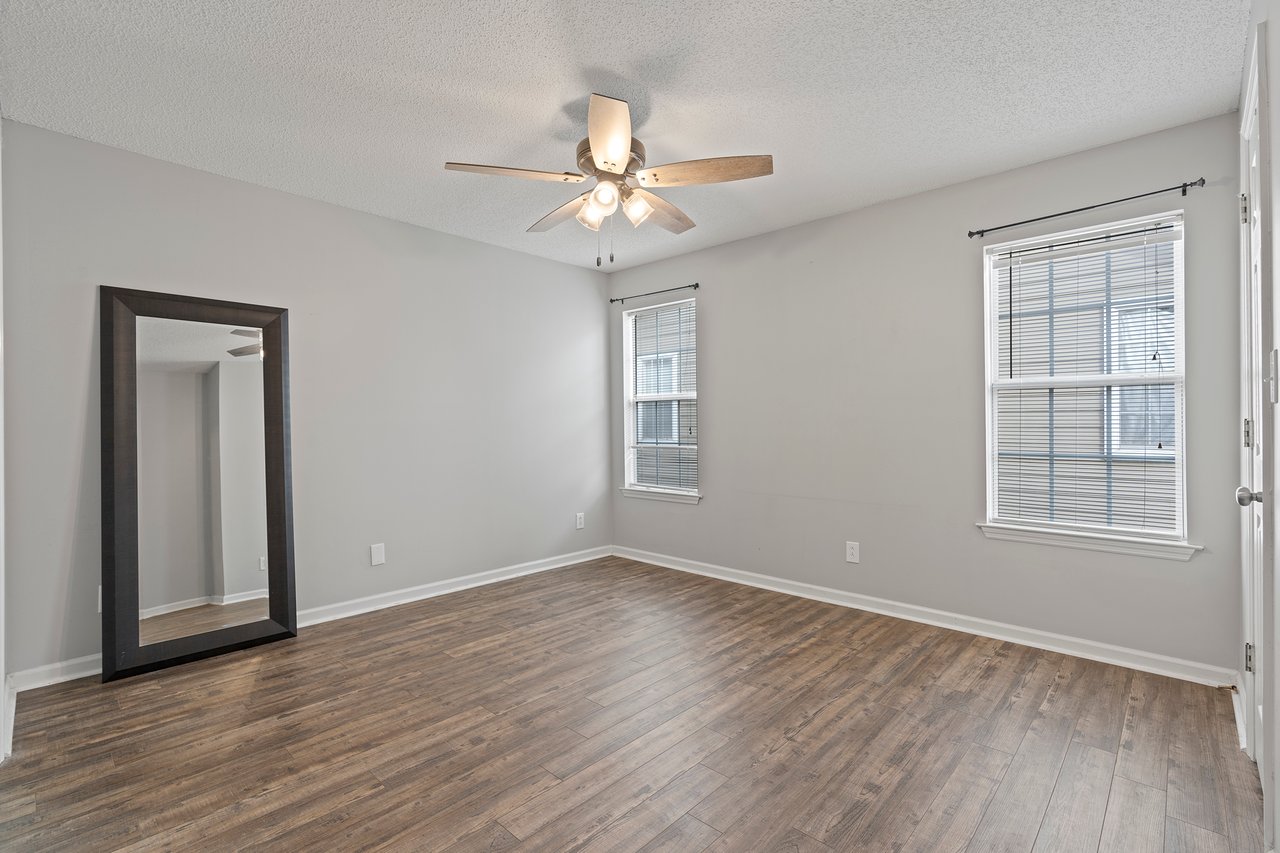 Madison Condo in Prime Location!