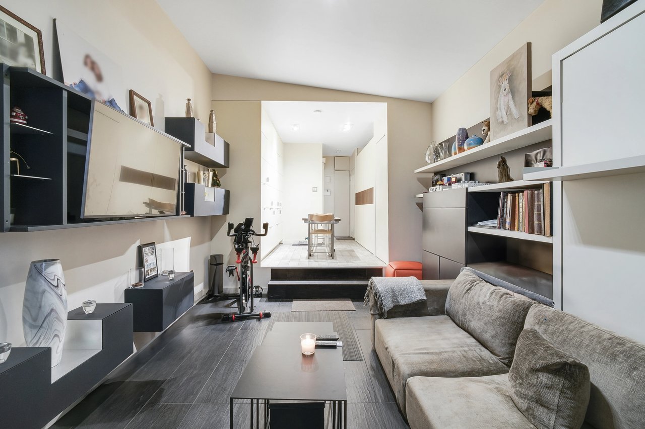 35 East 10th Street #3G