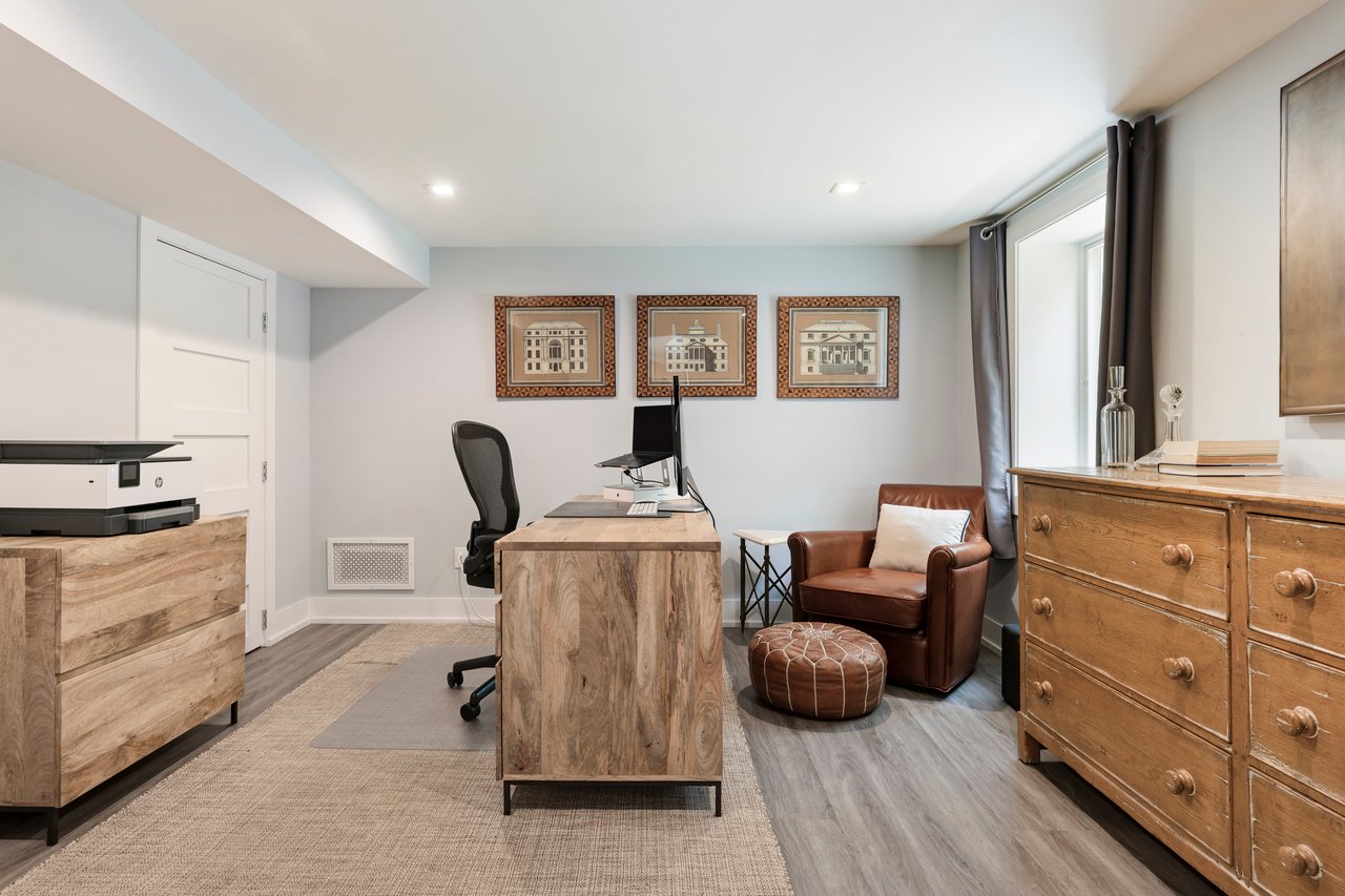 27 Landfall Road, East Hampton