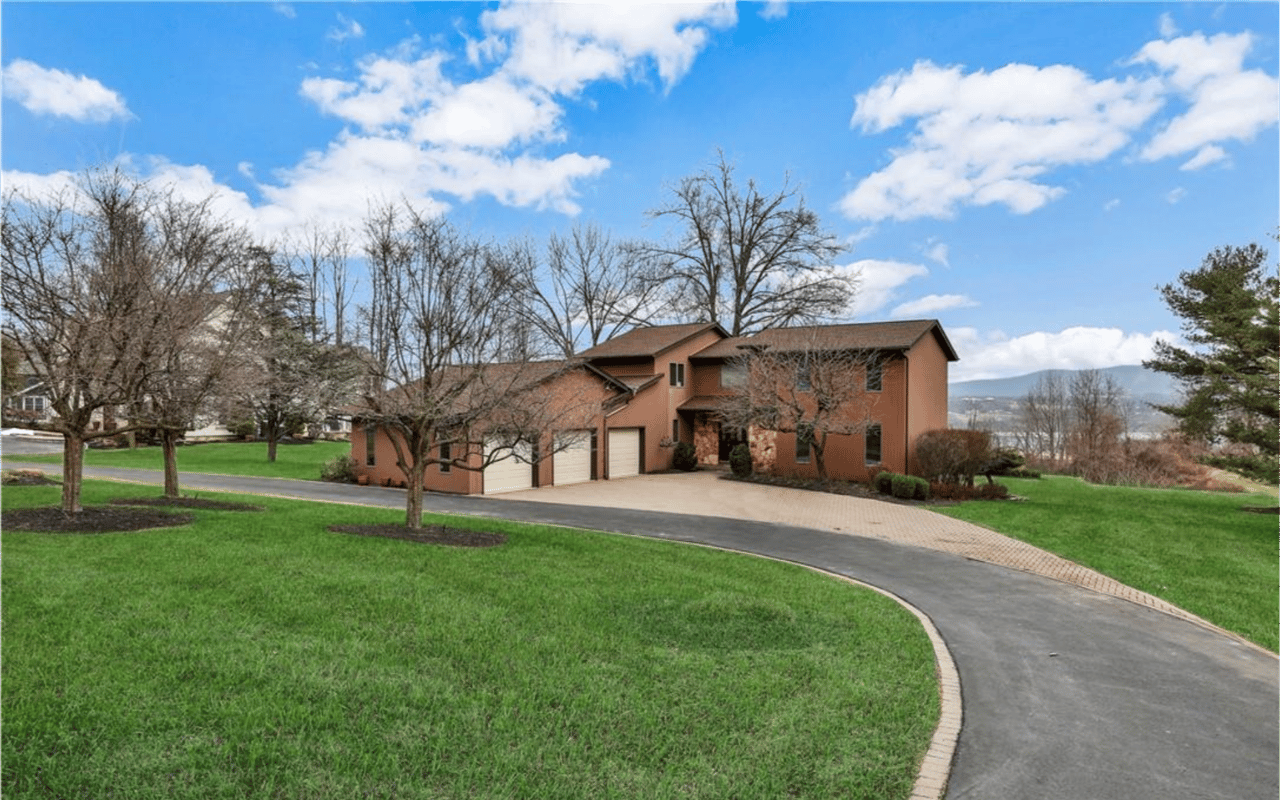 770 River Rd
