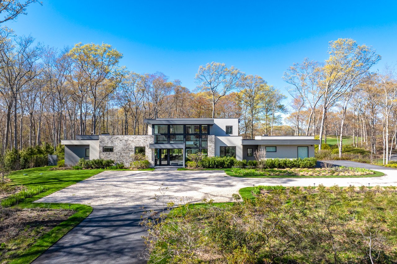 14 Fairway Court