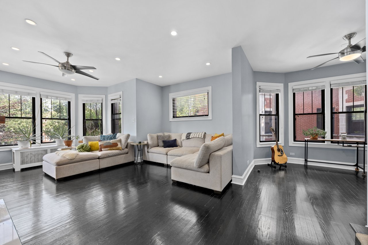 7631 N Eastlake Terrace Unit: 2A-3A