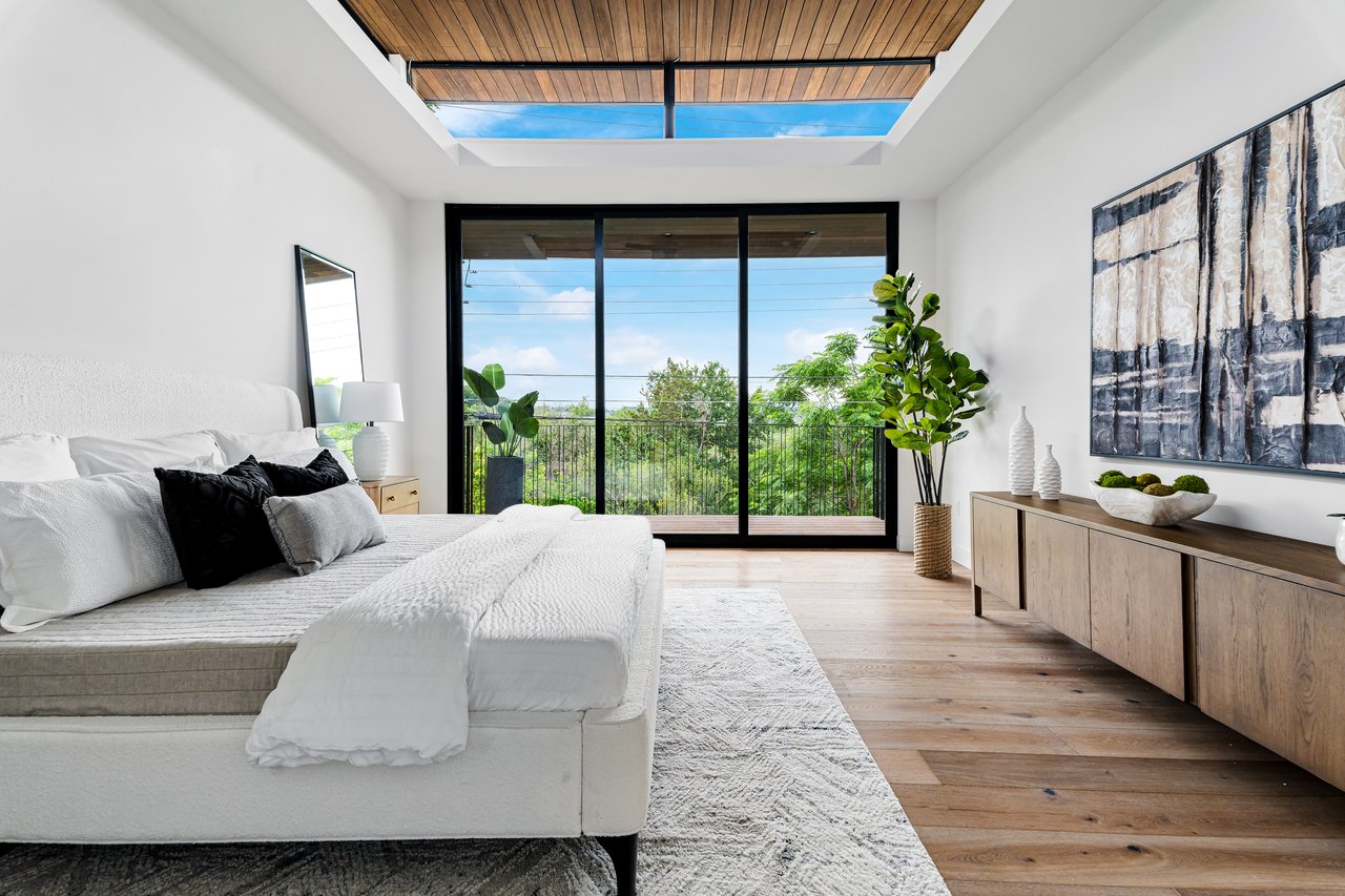 CEDARVIEW in Barton Hills
