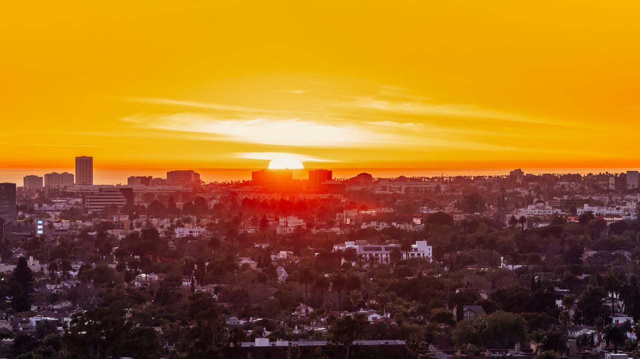 2220 Avenue Of The Stars Unit: 1802W