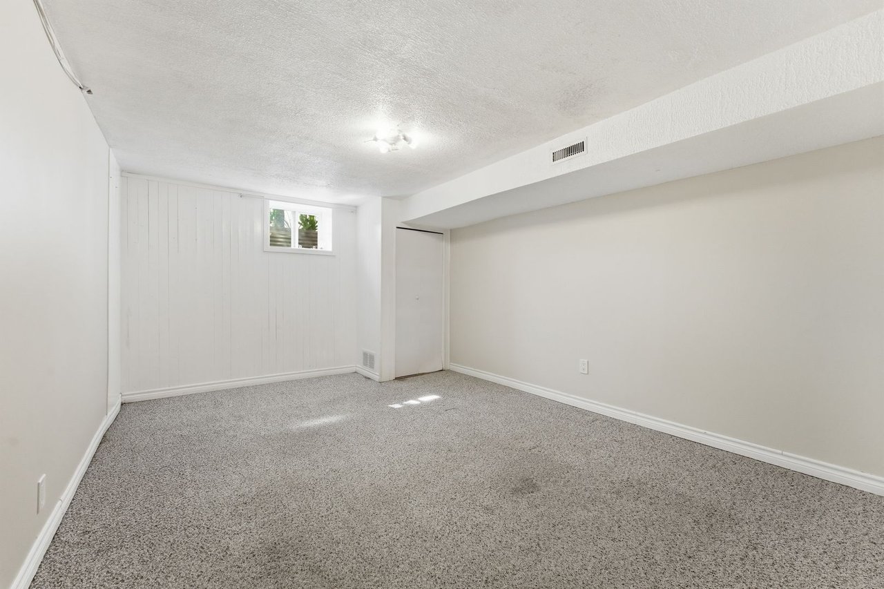 2362 Greenbank Tr