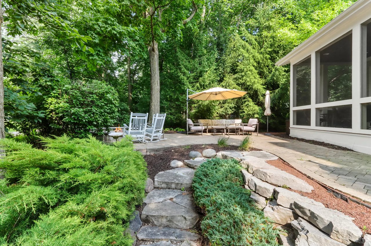158 Abbey Springs Dr