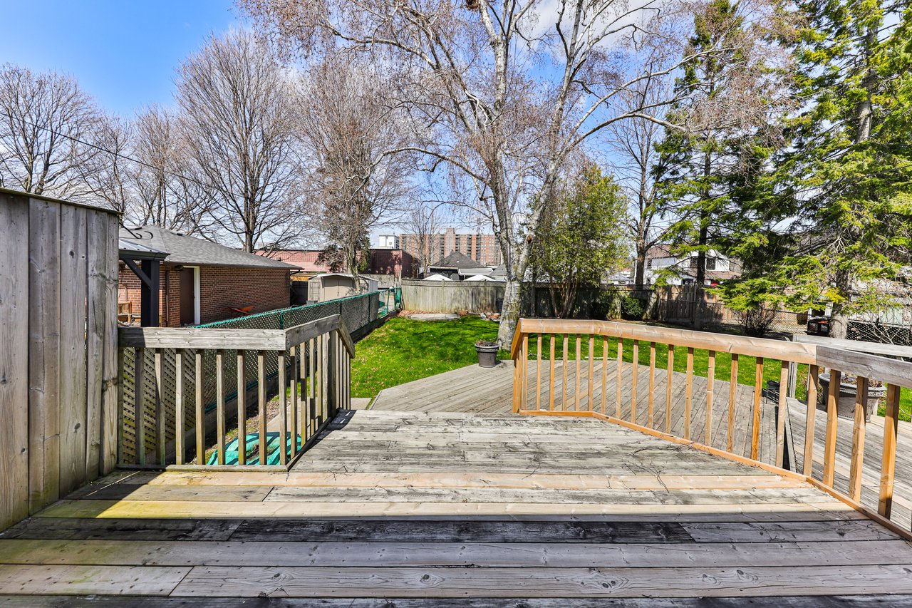 611 Byngmount Ave