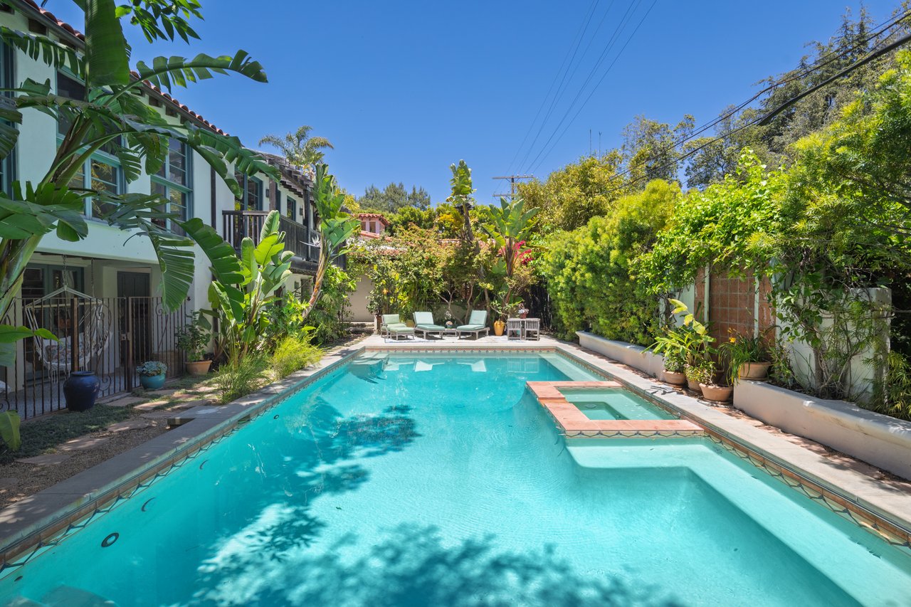 350 N Cliffwood Ave, Brentwood