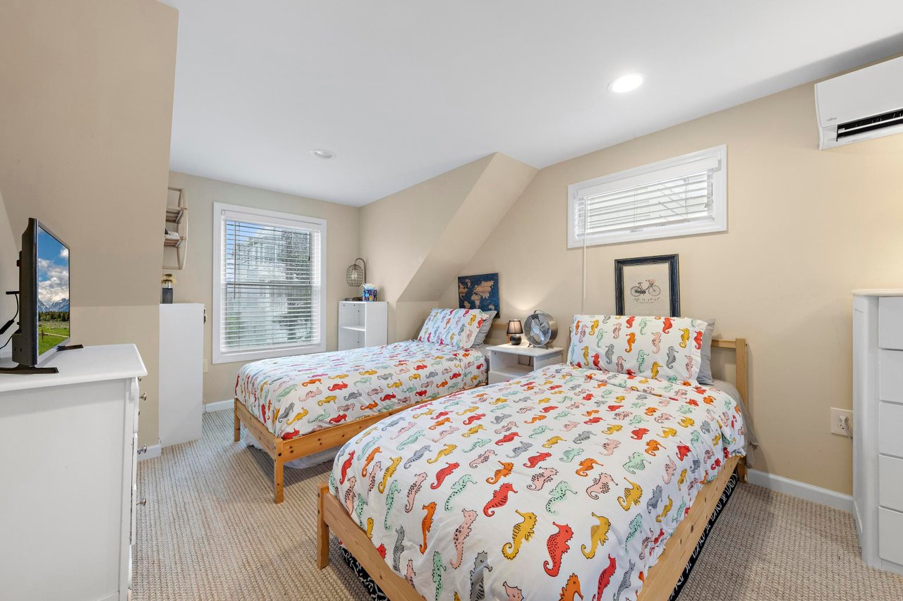 19 E 86th Street, Brighton Beach