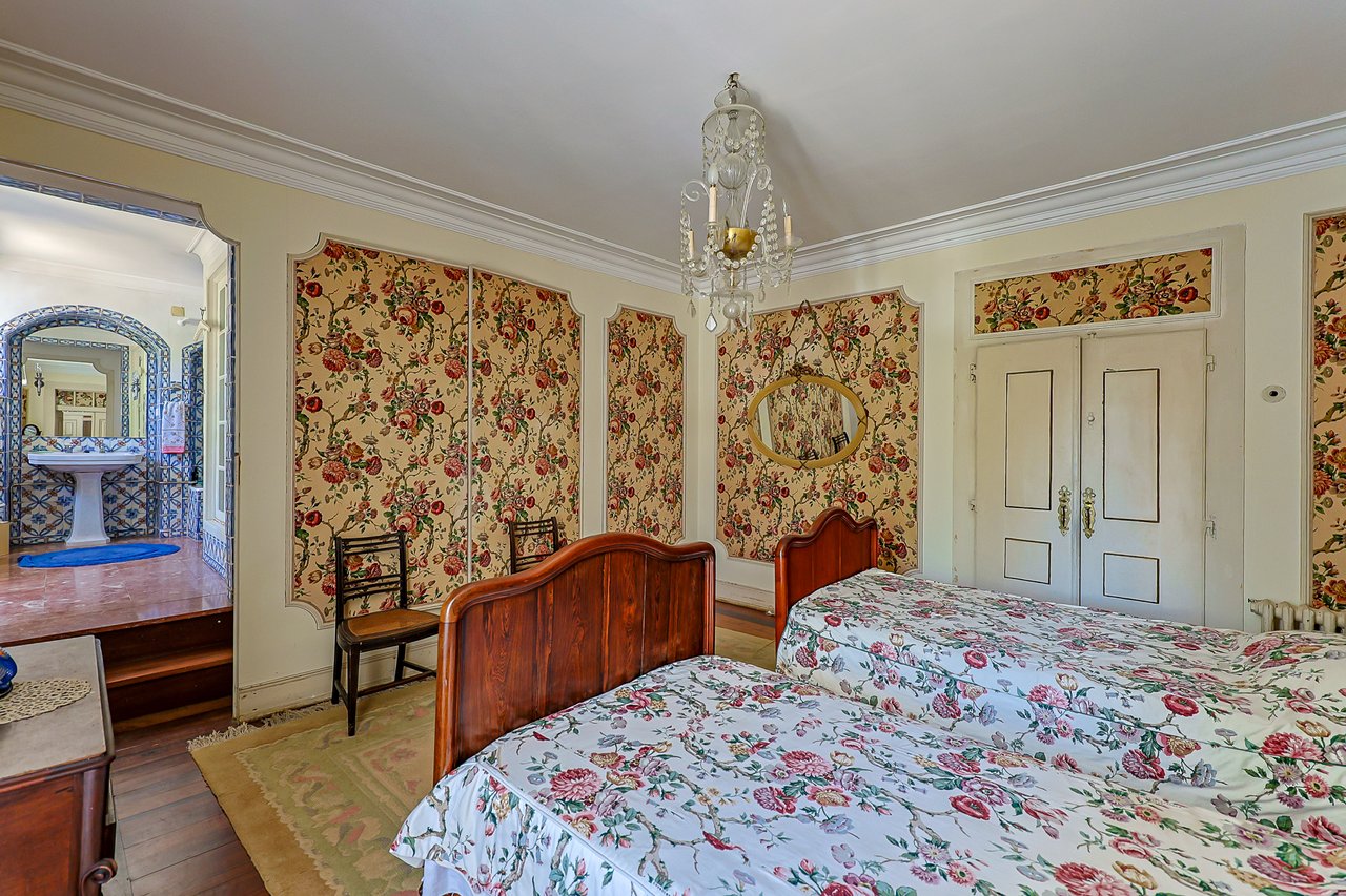 Magnificent 17th-Century Palace with  76,400 m² Estate Near Coimbra